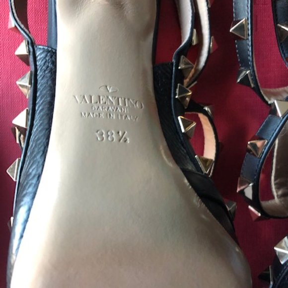 Brand New, Never Worn Valentino Garavani Women's Rockstud Cage Leather Pumps - Picture 5 of 13